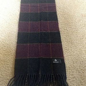 Mens scarf. perfect condition.